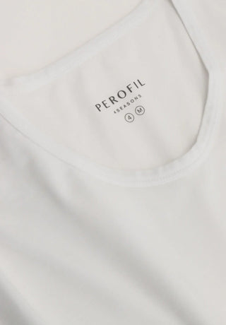 White crew neck t-shirt close-up with PEROFIL 4Seasons label, men's clothing